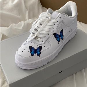 NEVER WORN CUSTOM NIKE AIR FORCE 1